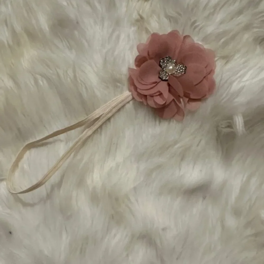 Bundle (4) of Various Delicate Flowers on FOE headband HB8299  Handmade NWT